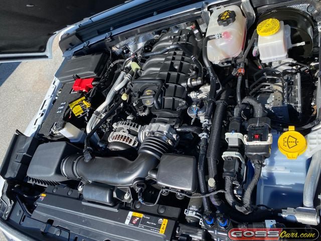 Certified 2025 Jeep Gladiator Sport AWD/4WD image 26