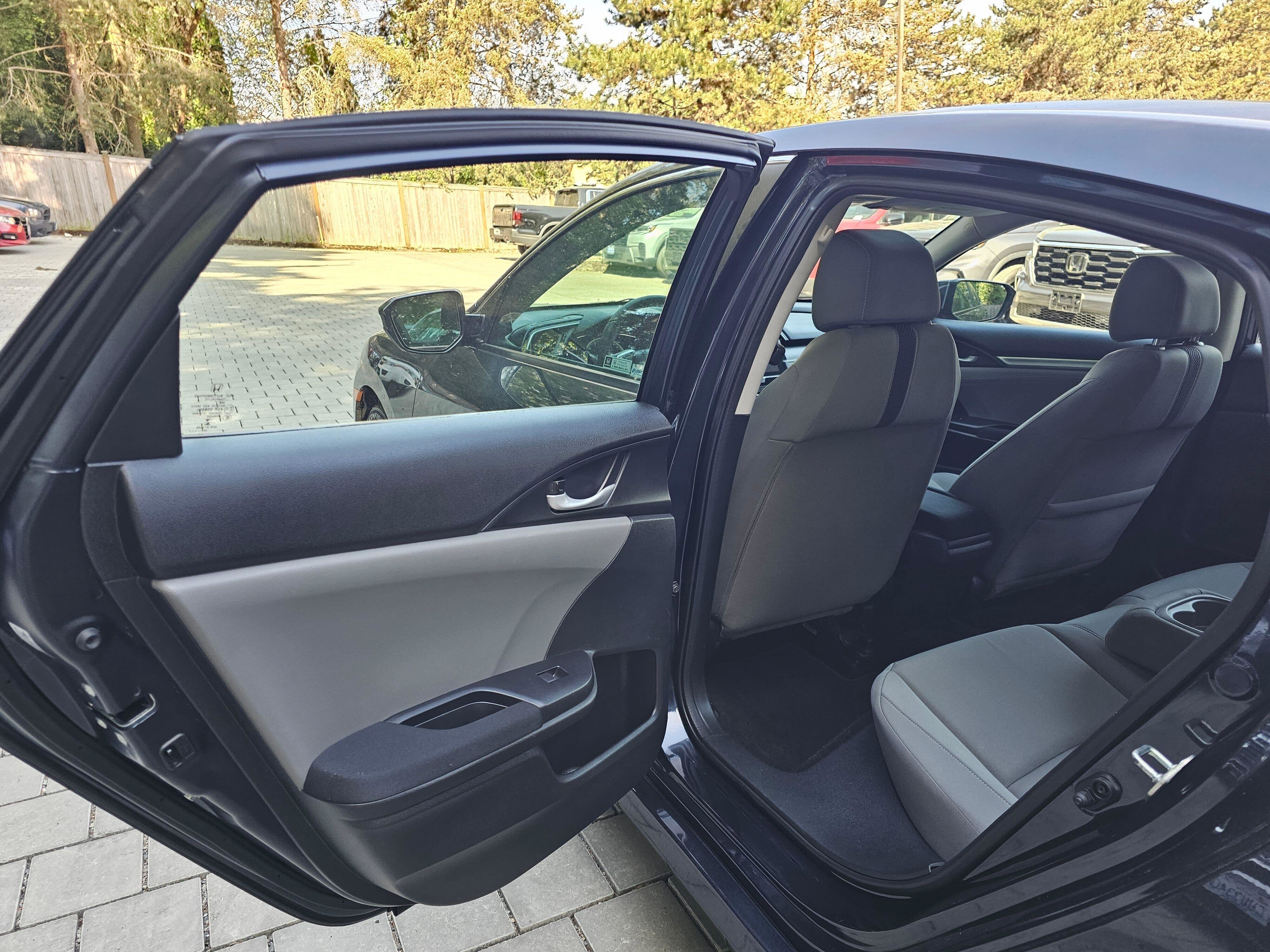 Used 2018 Honda Civic EX image 15