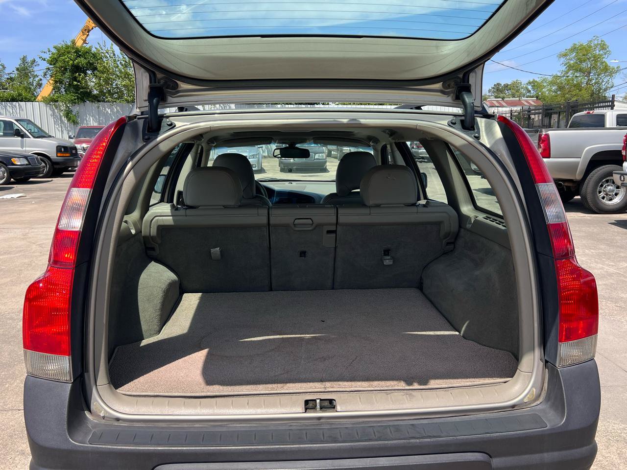 Used 2002 Volvo V70 Cross Country AWD/4WD image 46