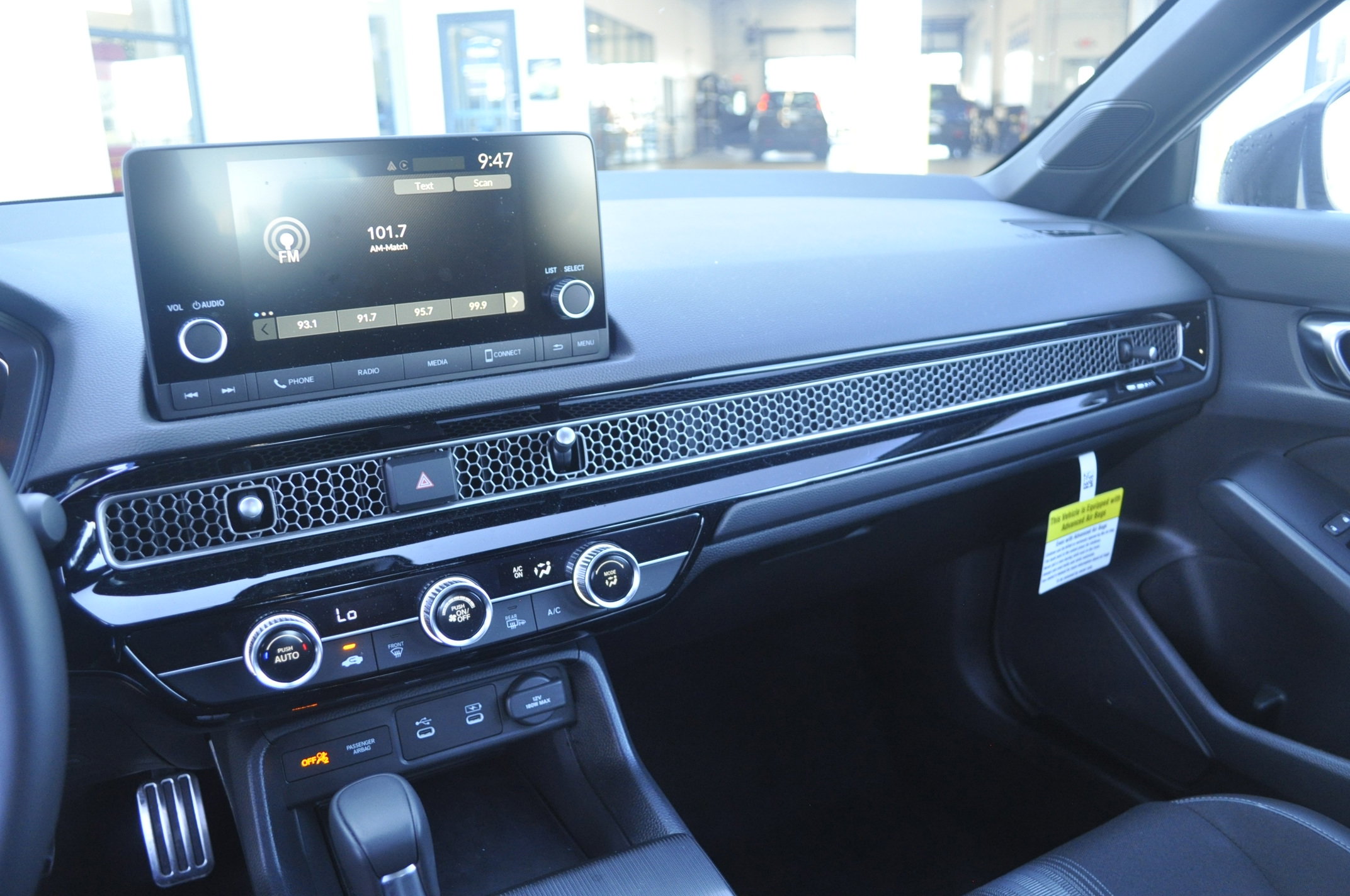 Certified 2025 Honda Civic Sport image 22