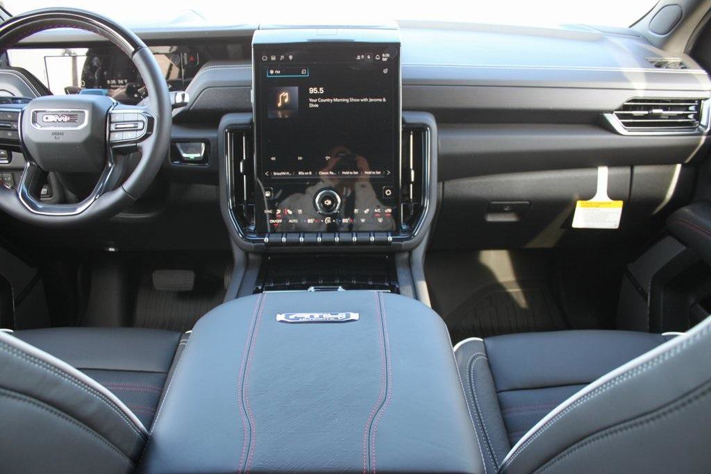 New 2026 GMC Yukon AT4 Ultimate w/ LPO, Floor Liner Package image 9