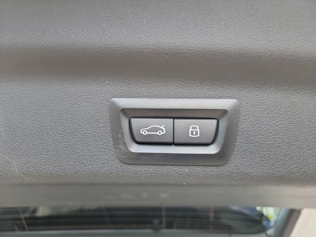 Used 2024 BMW X1 xDrive28i w/ Premium Package AWD/4WD image 7