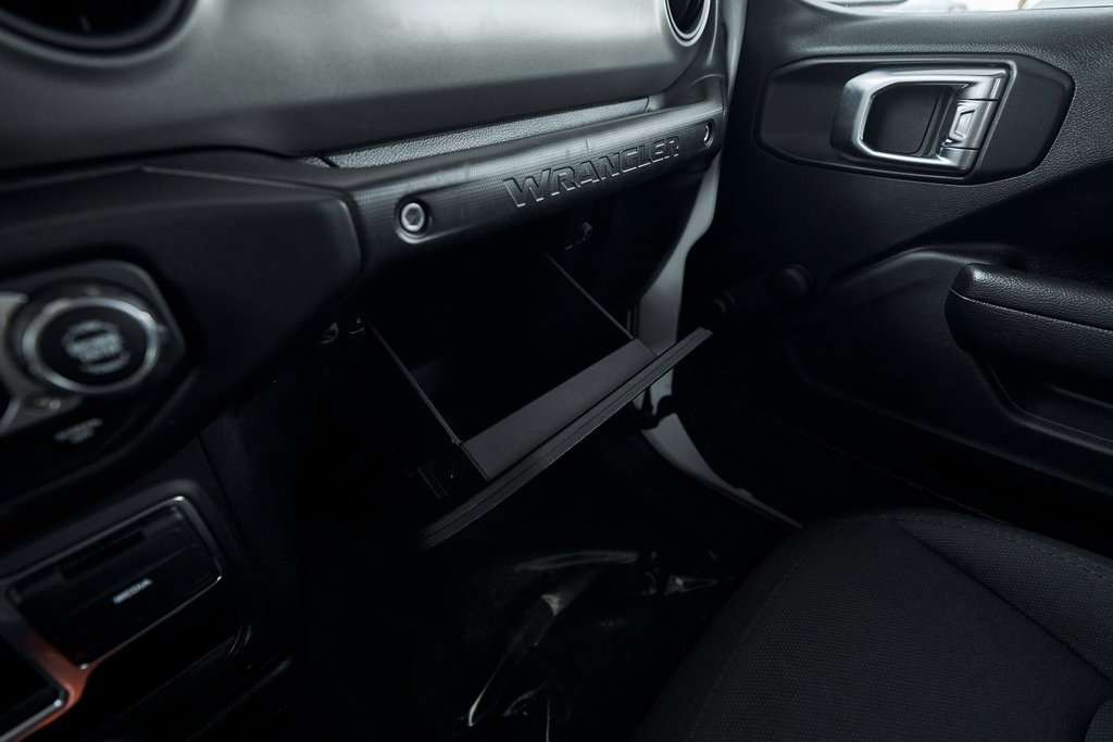 Used 2023 Jeep Wrangler Sport image 58