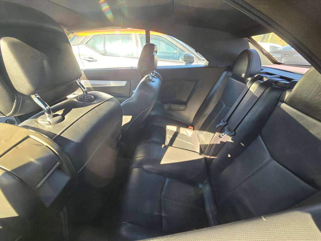 Used 2010 Chrysler Sebring Touring w/ Navigation & Sound Group I FWD image 5