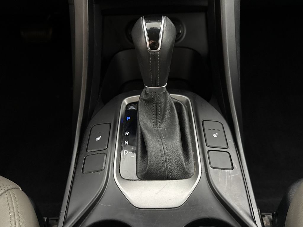Used 2018 Hyundai Santa Fe Sport FWD image 18