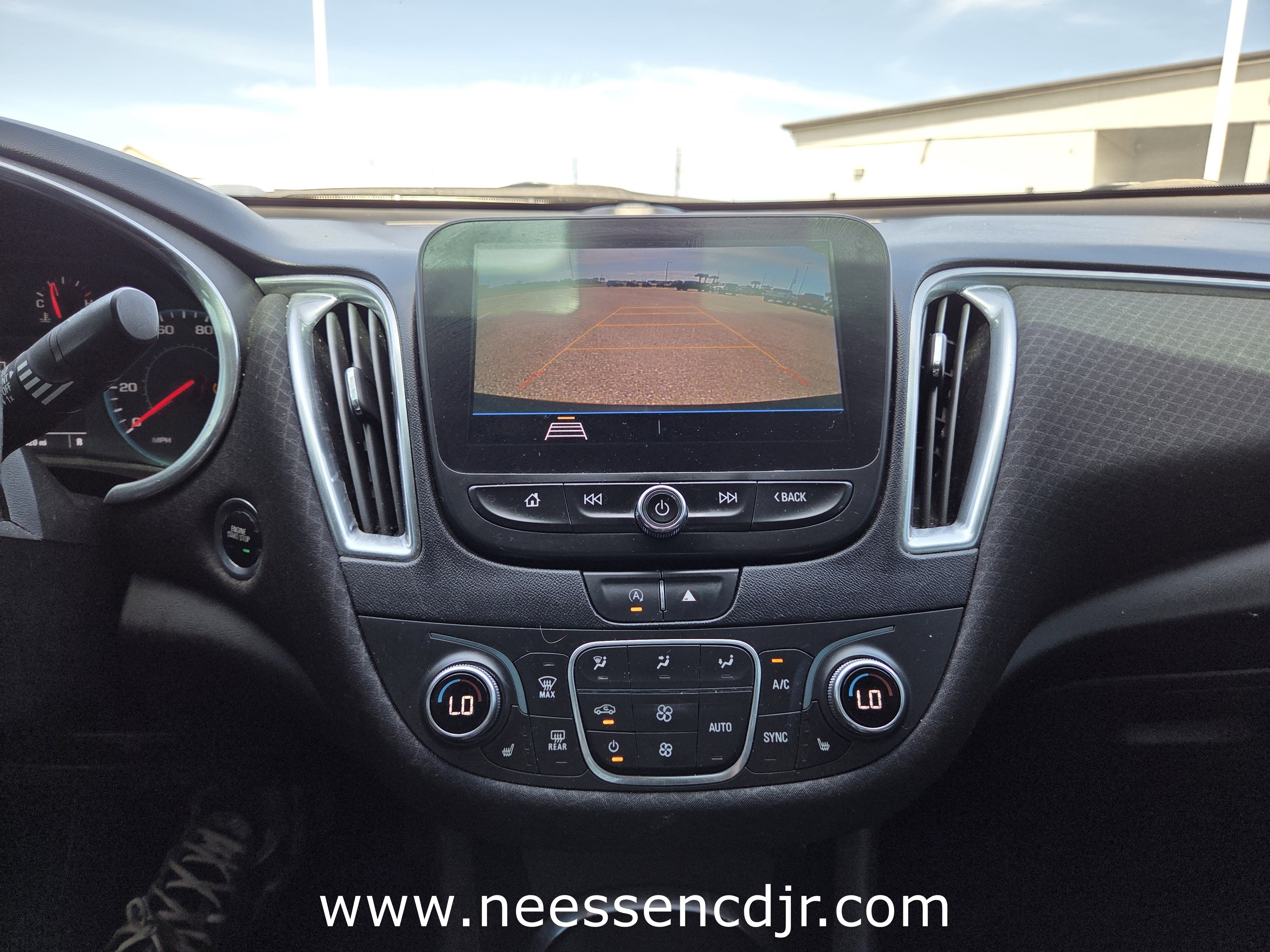 Used 2020 Chevrolet Malibu LT image 9