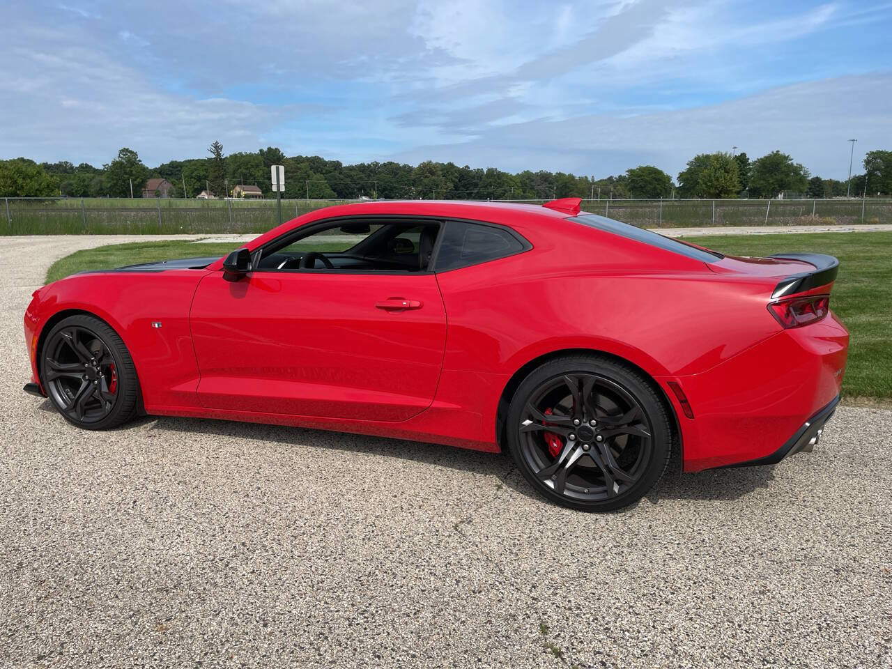 Used 2018 Chevrolet Camaro SS RWD image 79