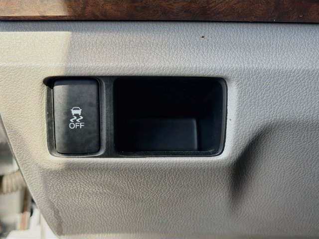 Used 2011 Honda Accord EX-L image 10