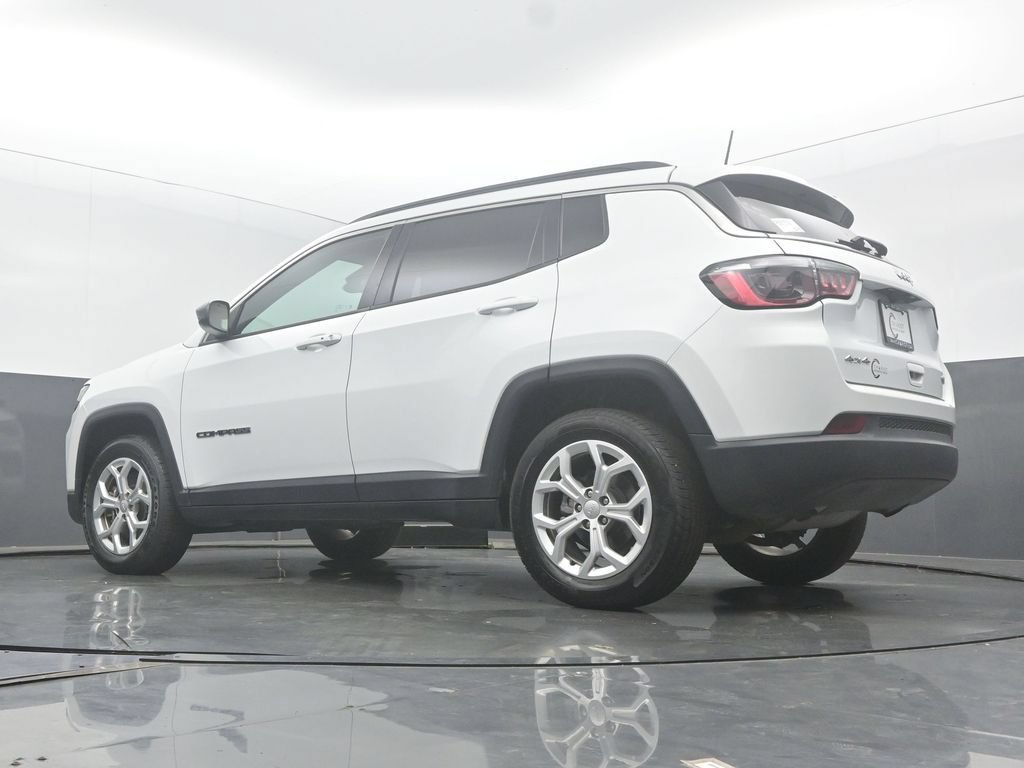 Used 2024 Jeep Compass Latitude AWD/4WD image 50