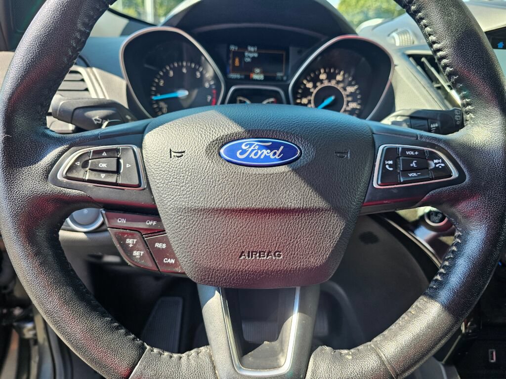 Used 2017 Ford Escape Titanium w/ Canadian Touring Package AWD/4WD image 25