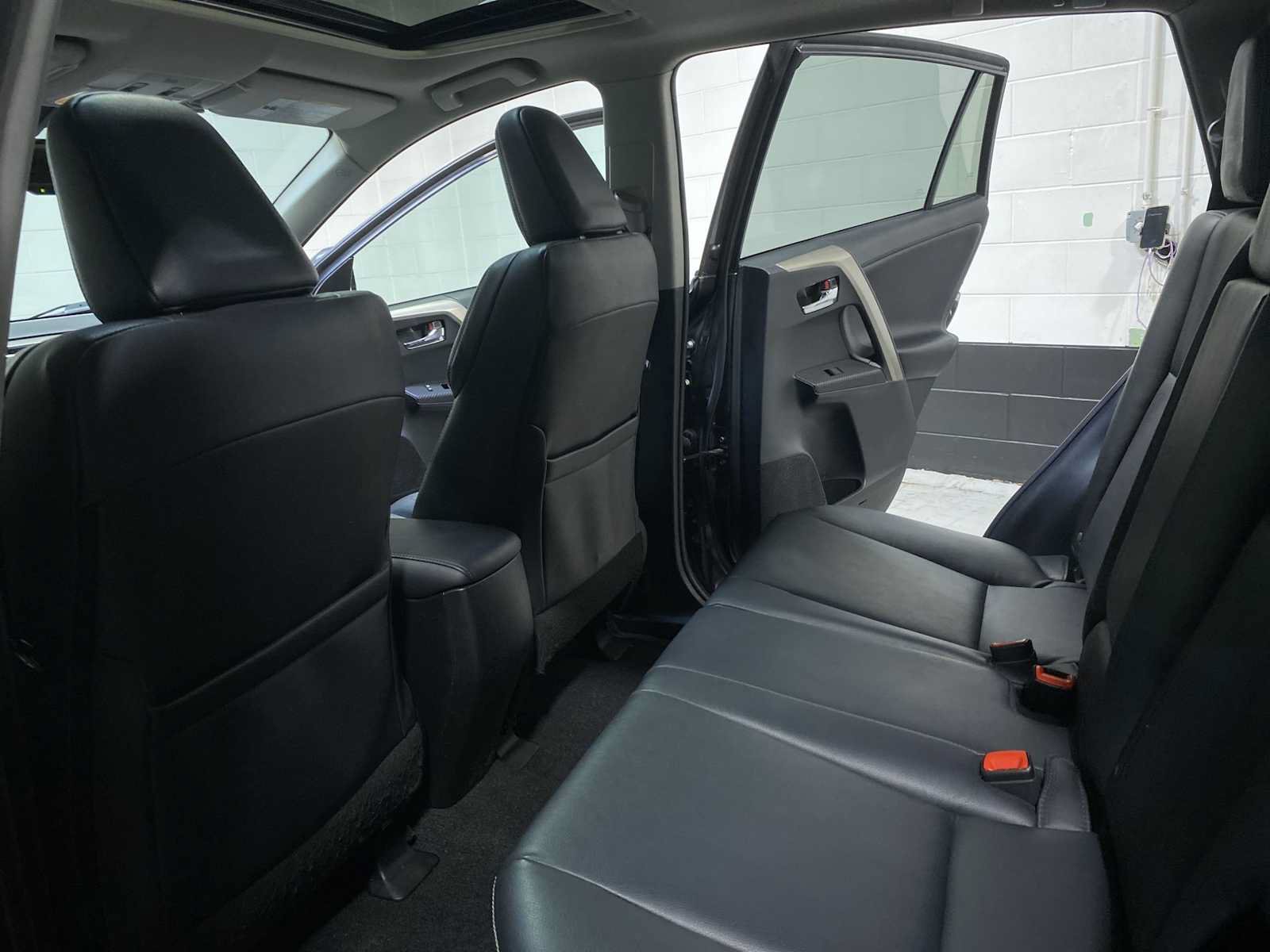 Used 2013 Toyota RAV4 Limited AWD/4WD image 12