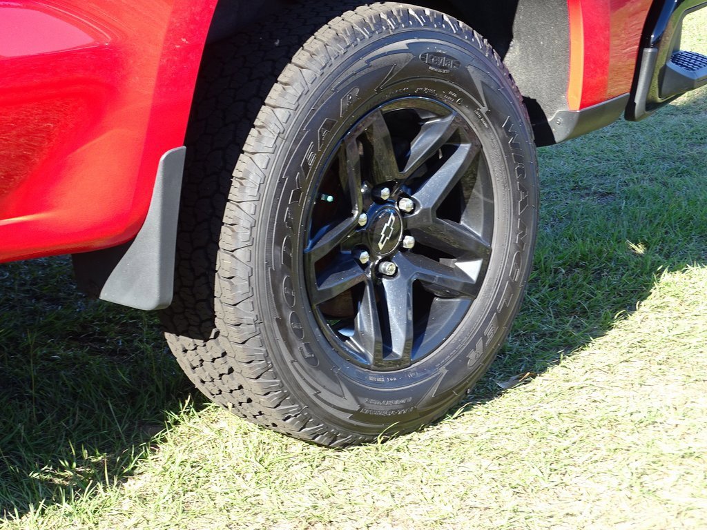 Used 2020 Chevrolet Silverado 1500 LT Trail Boss image 30