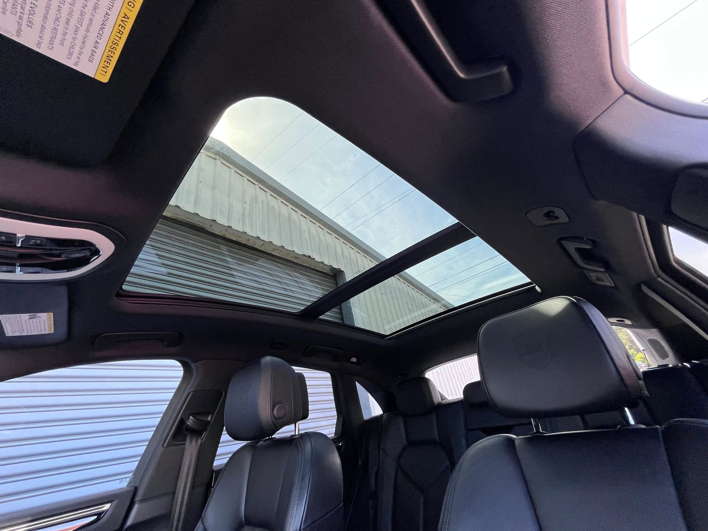 Used 2017 Porsche Macan S image 24