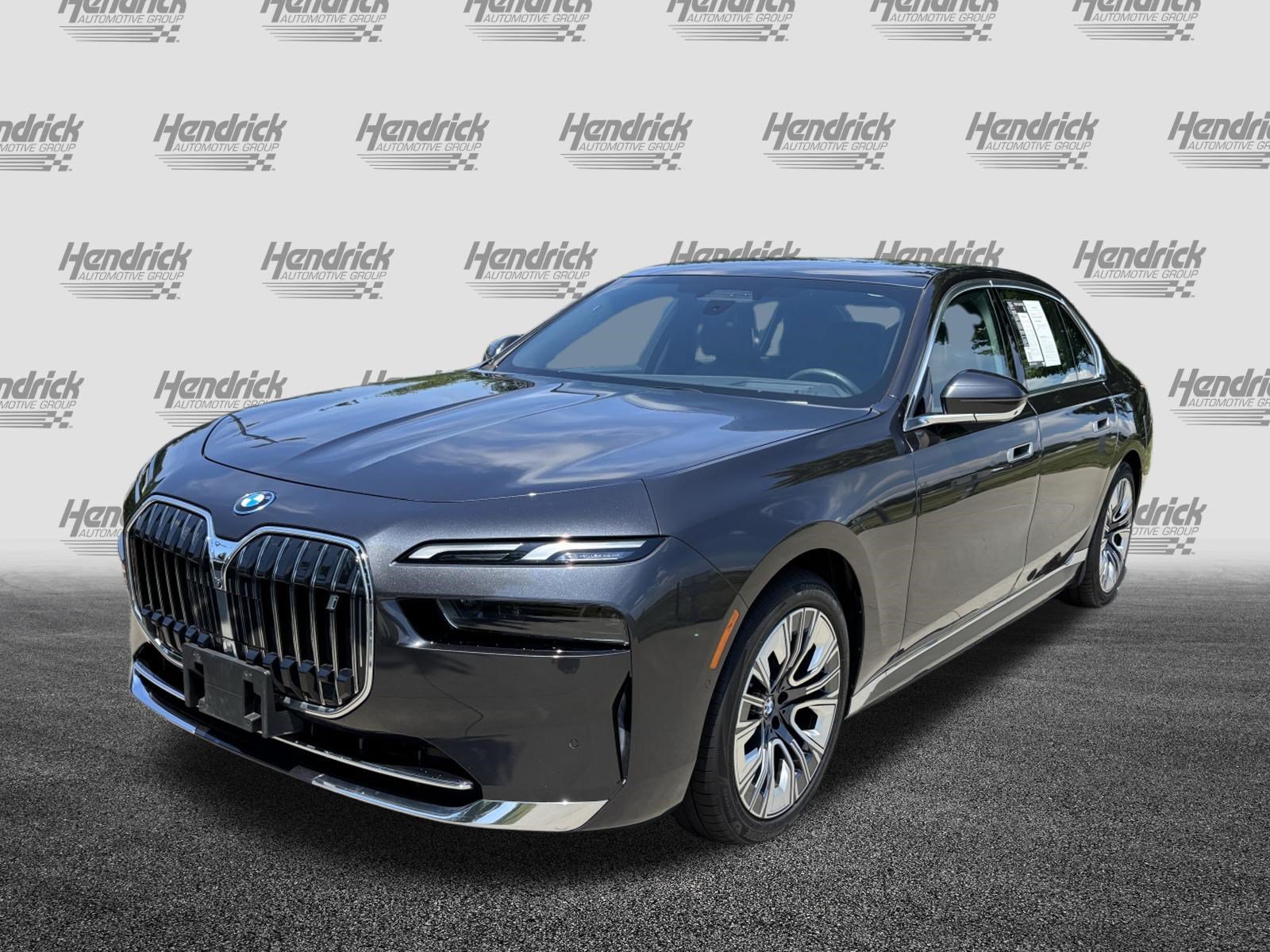 Certified 2023 BMW i7 xDrive60 AWD/4WD image 5