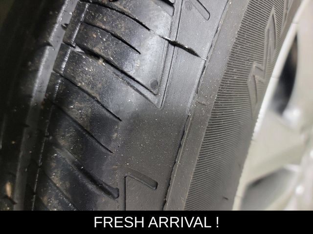 Used 2015 Hyundai Santa Fe Sport 2.0T w/ Option Group 05 FWD image 11