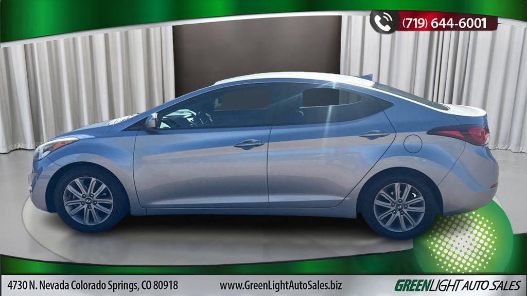 Used 2016 Hyundai Elantra SE w/ Option Group 02 FWD image 2