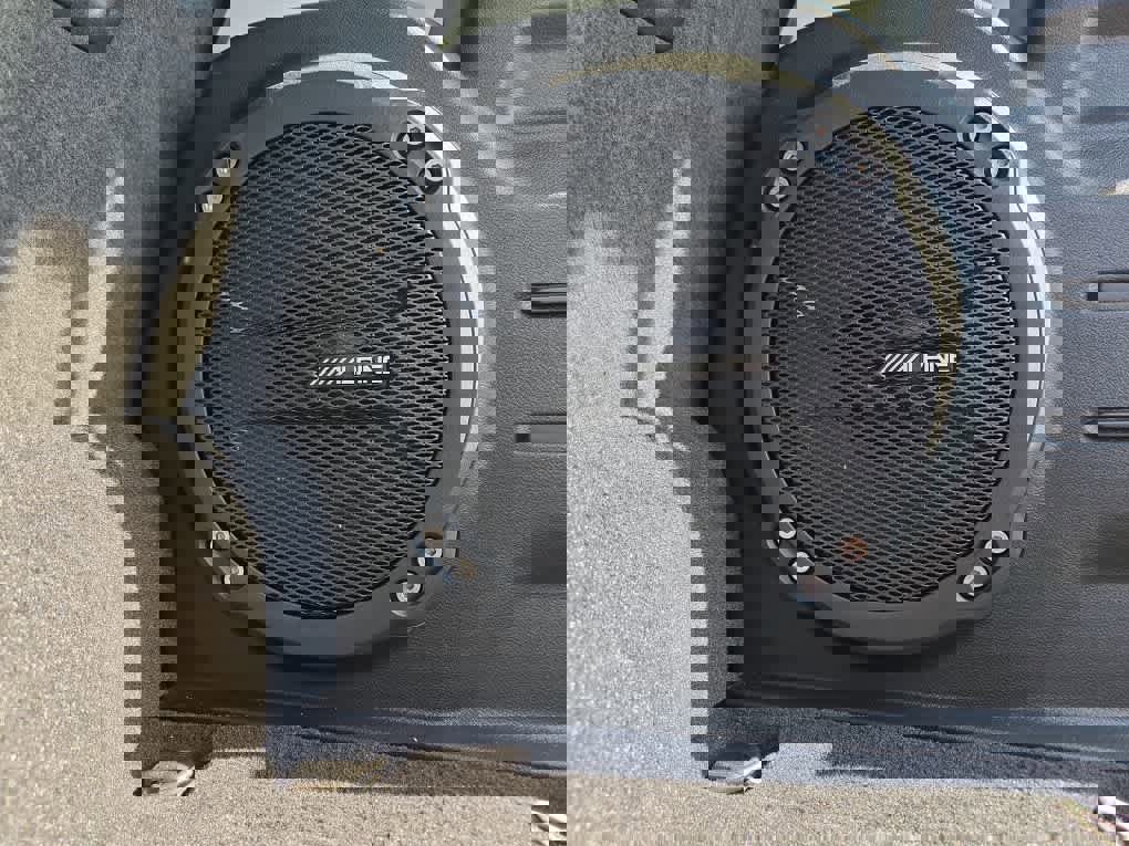 Used 2022 Jeep Wrangler Unlimited Sahara w/ Safety Group image 21