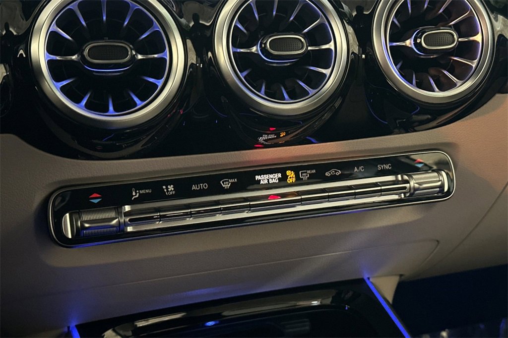 Certified 2025 Mercedes-Benz GLA 250 image 27