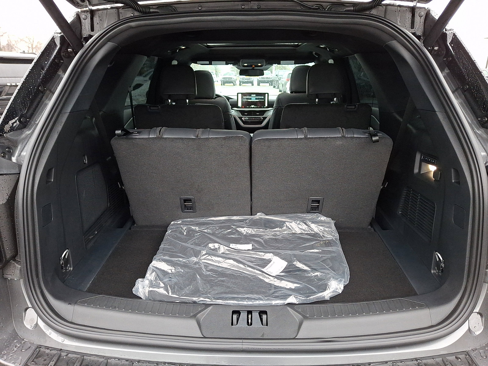 Certified 2026 Ford Explorer ST w/ Sun And Sound Package image 32