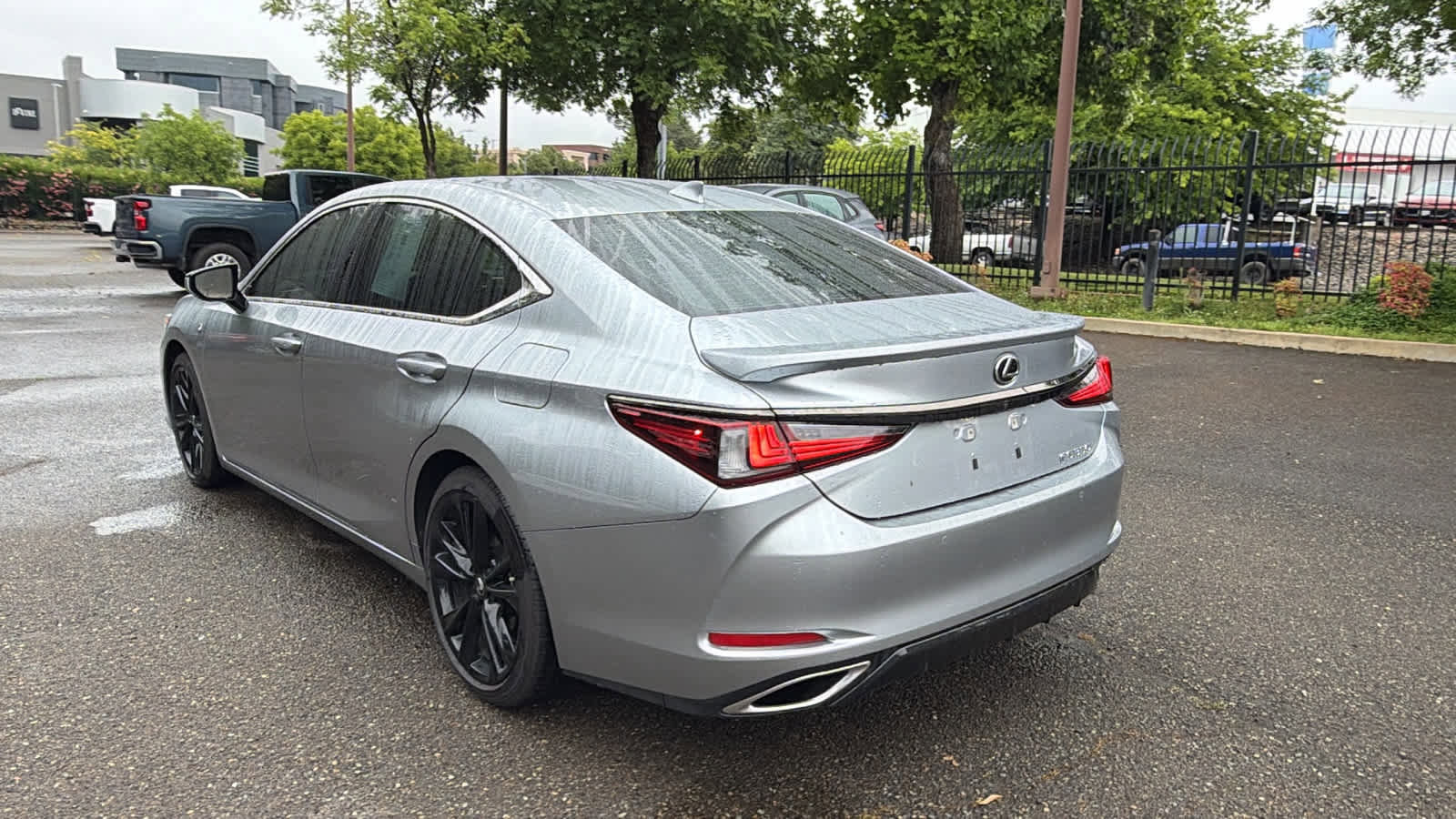 Used 2025 Lexus ES 350 F Sport w/ Accessory Package (Z2) FWD image 7