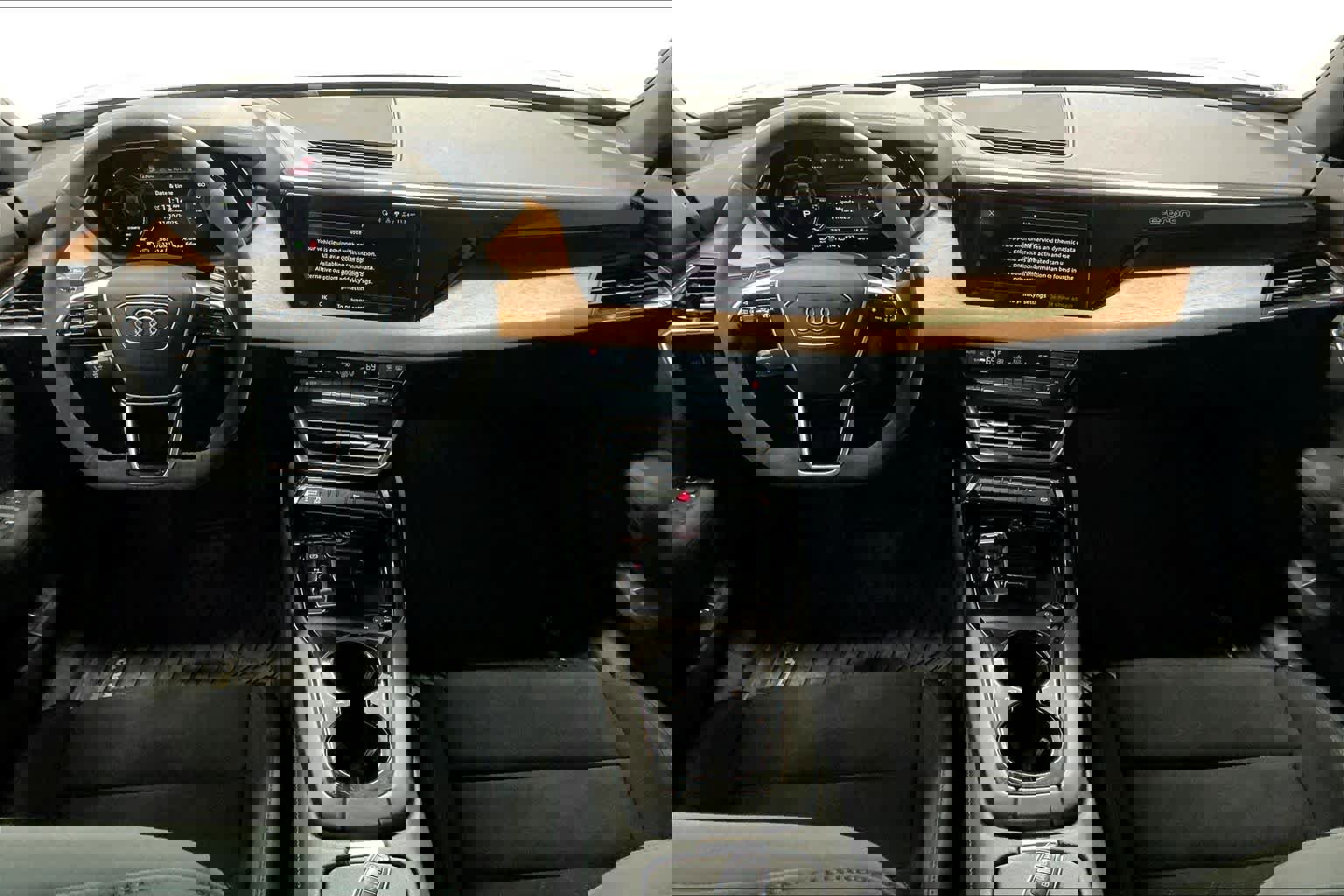 Used 2022 Audi e-tron GT Premium Plus image 17