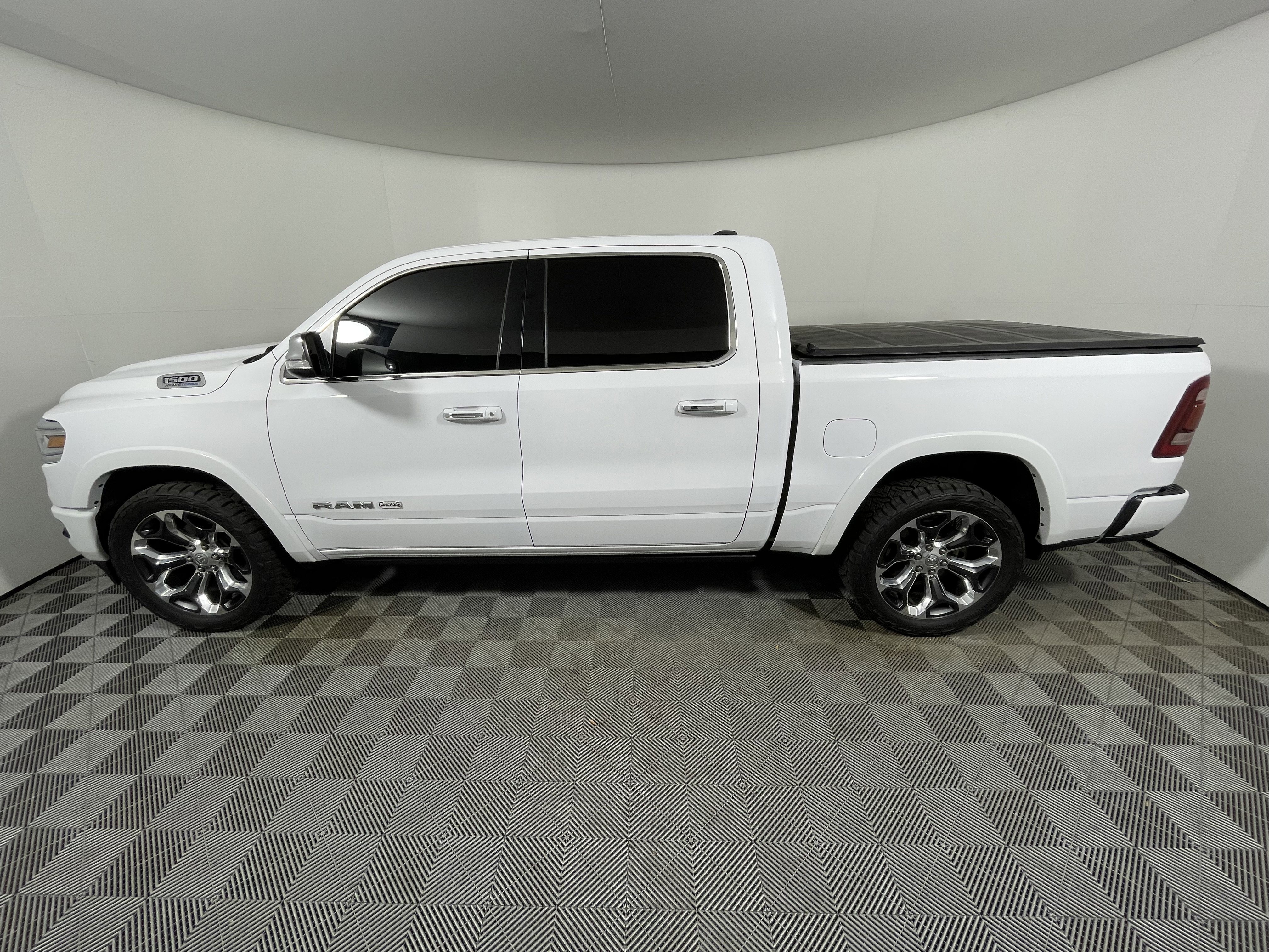 Used 2021 RAM 1500 Limited image 2