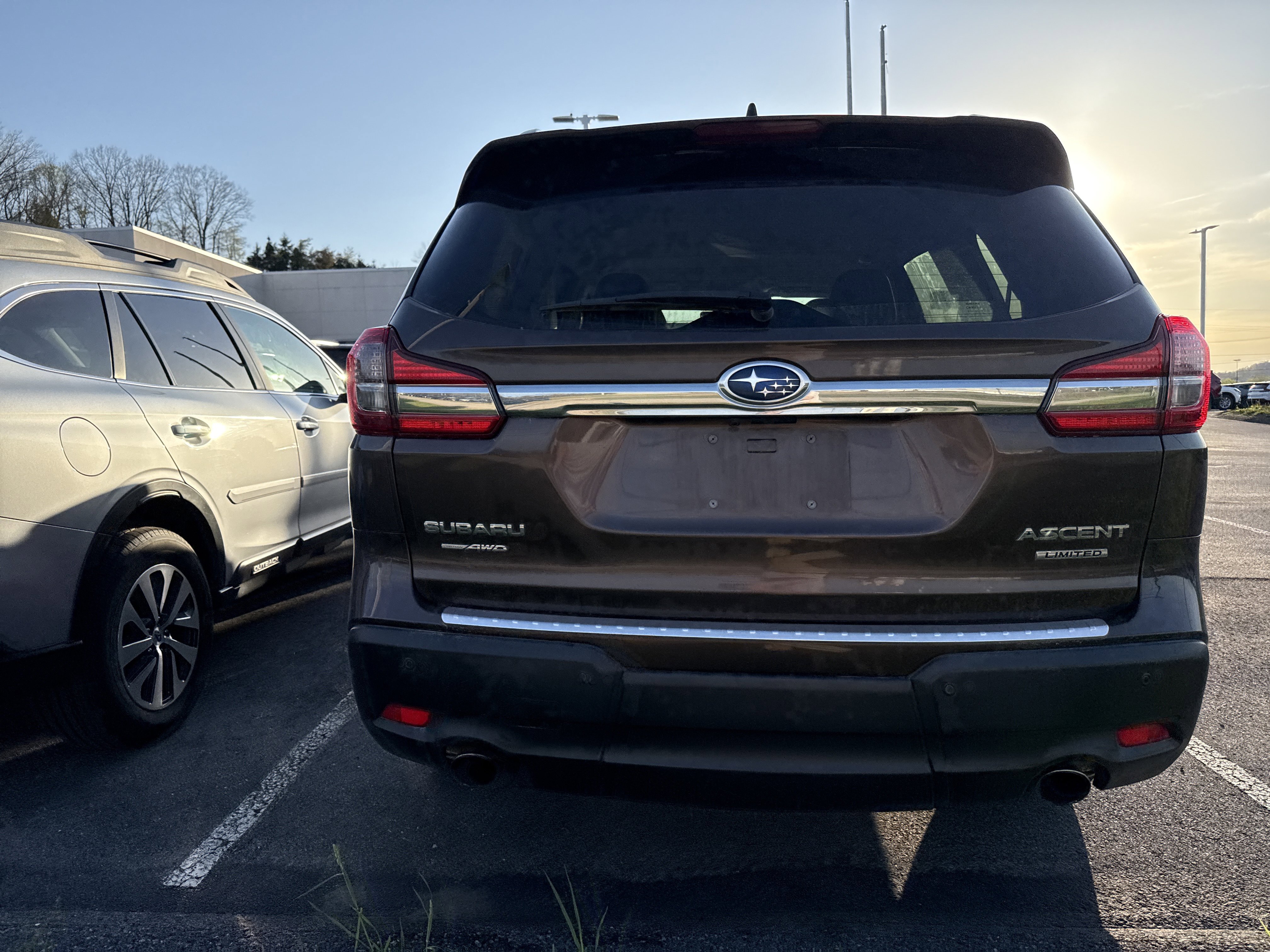 Used 2019 Subaru Ascent Limited w/ Popular Package #2 AWD/4WD image 4