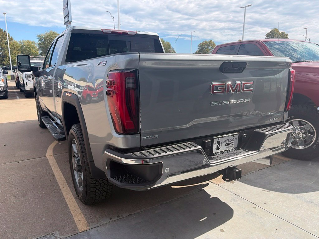 New 2026 GMC Sierra 2500 SLT w/ SLT Premium Package AWD/4WD image 4