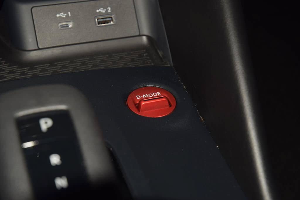 Used 2024 Nissan Z NISMO w/ Floor Mat Package RWD image 35
