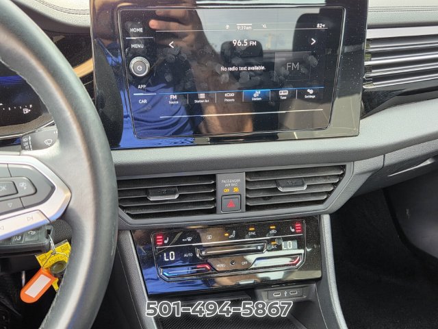 Used 2025 Volkswagen Jetta Sport FWD image 17