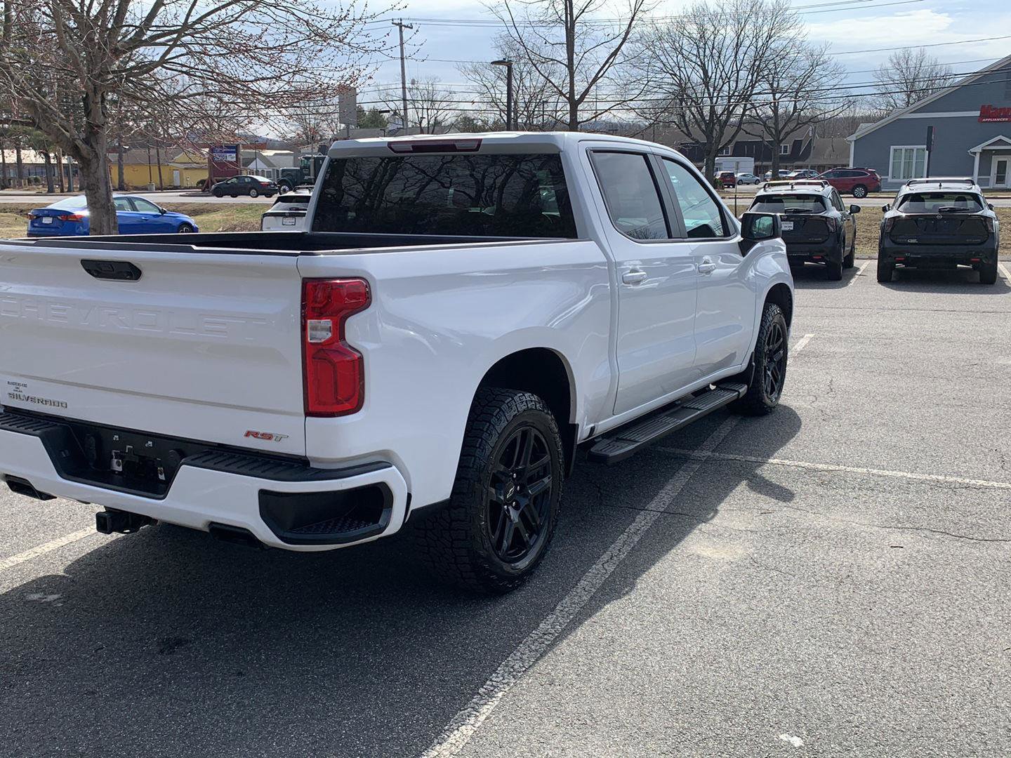 Used 2022 Chevrolet Silverado 1500 RST image 4