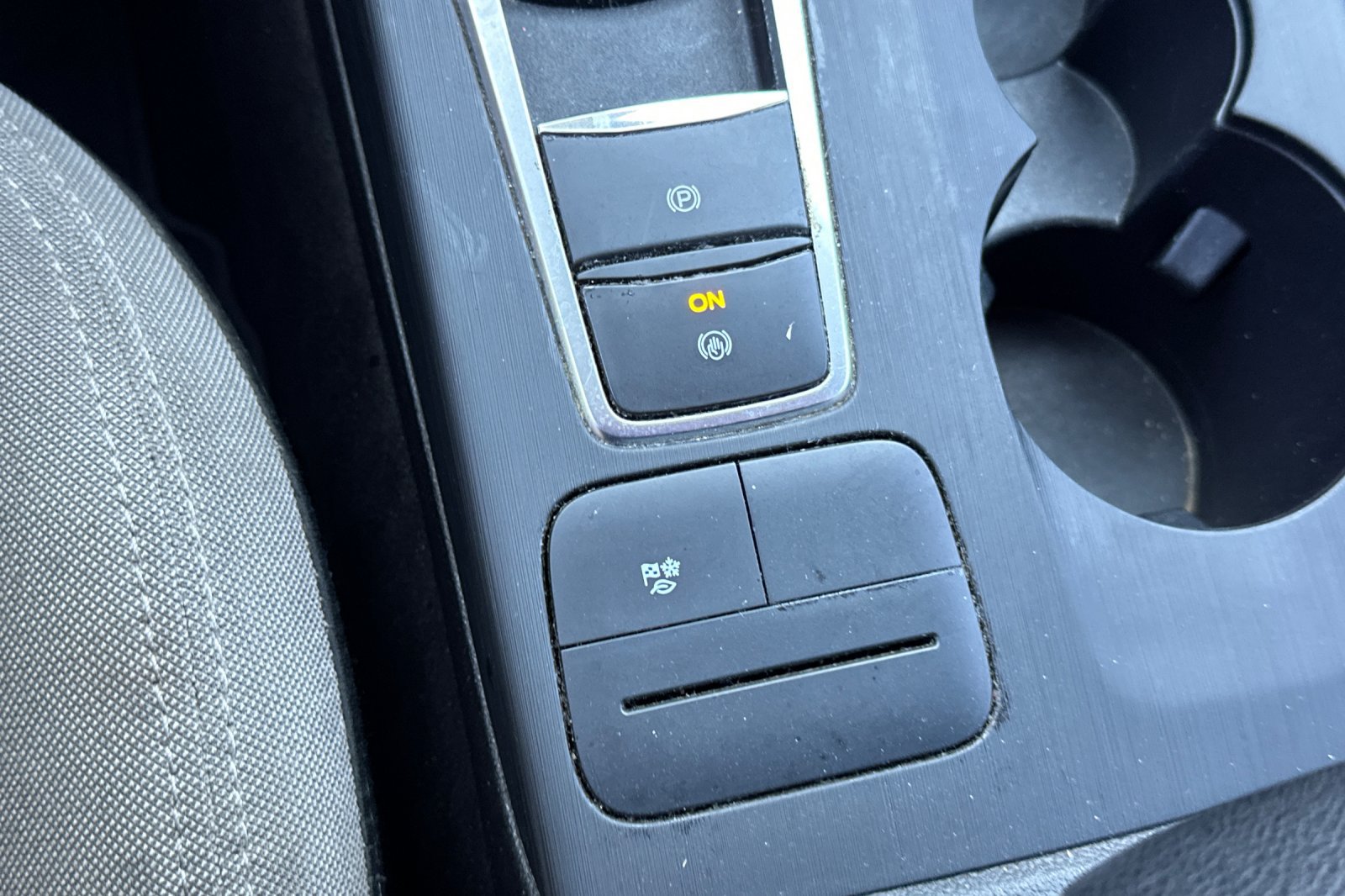 Used 2022 Ford Escape SE w/ Convenience Package AWD/4WD image 28