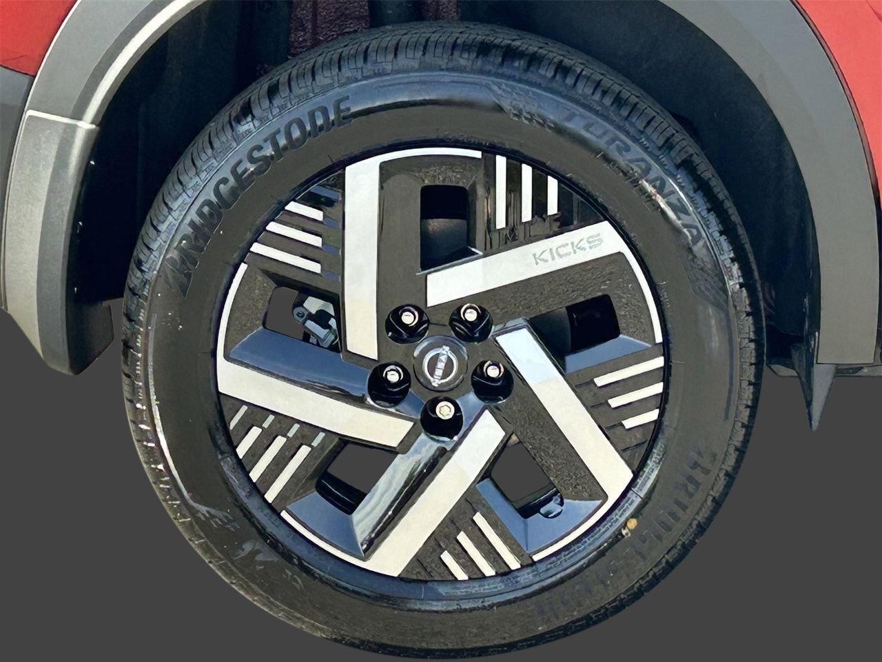 New 2026 Nissan Kicks SV image 7