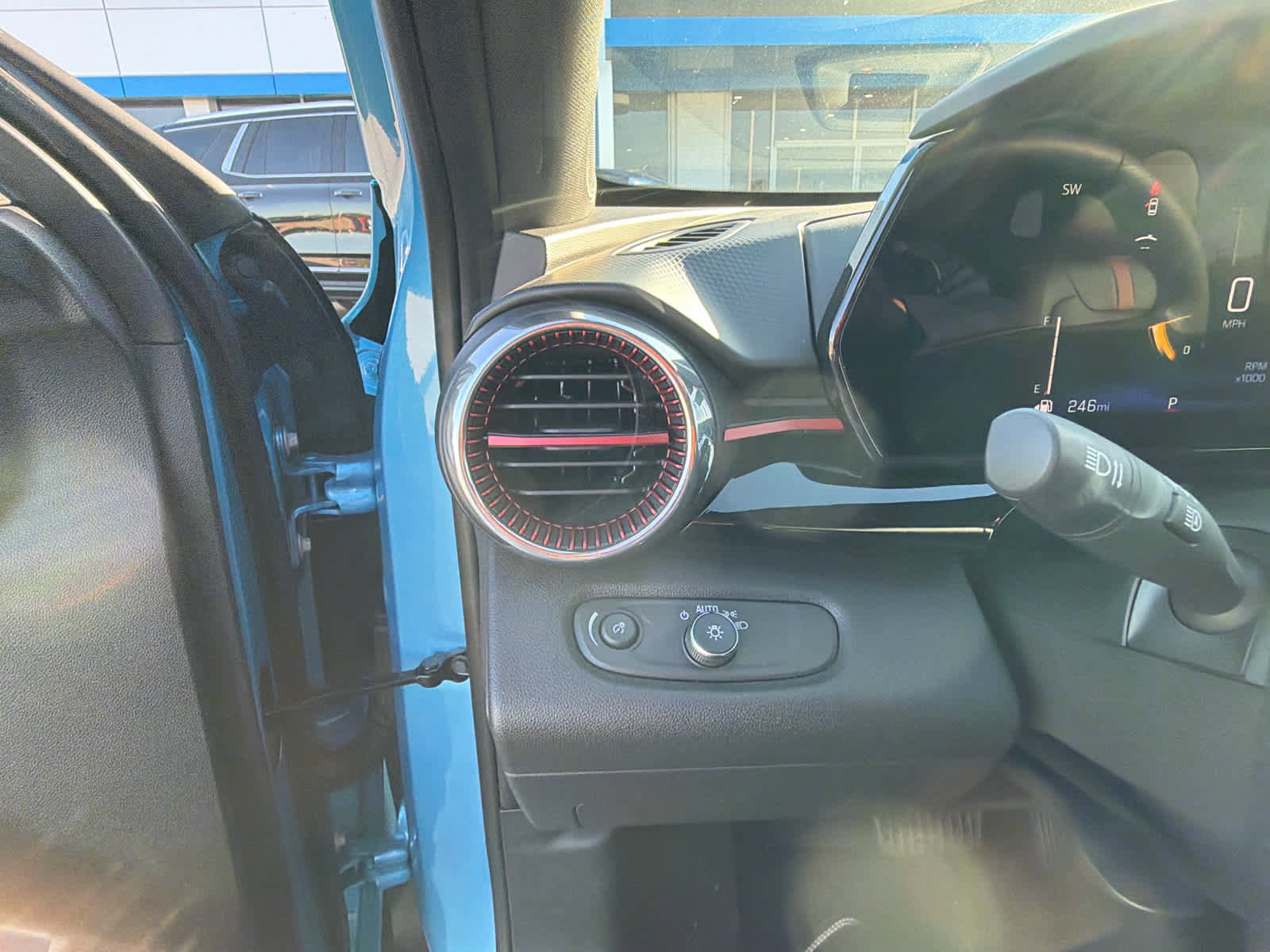 Used 2026 Chevrolet Trax RS w/ Sunroof Package FWD image 41
