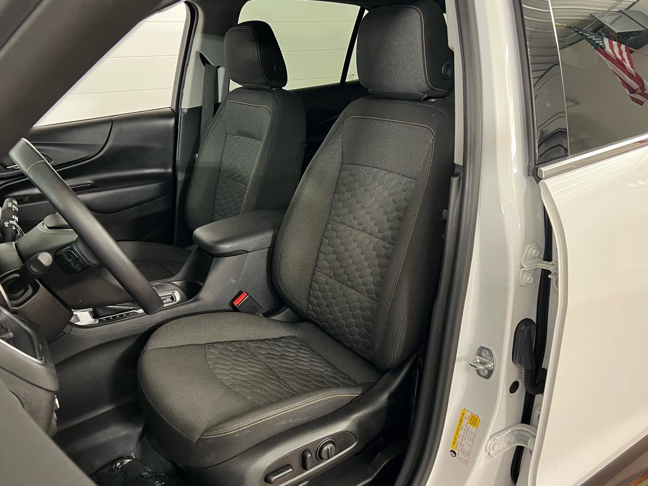 Used 2018 Chevrolet Equinox LT image 13