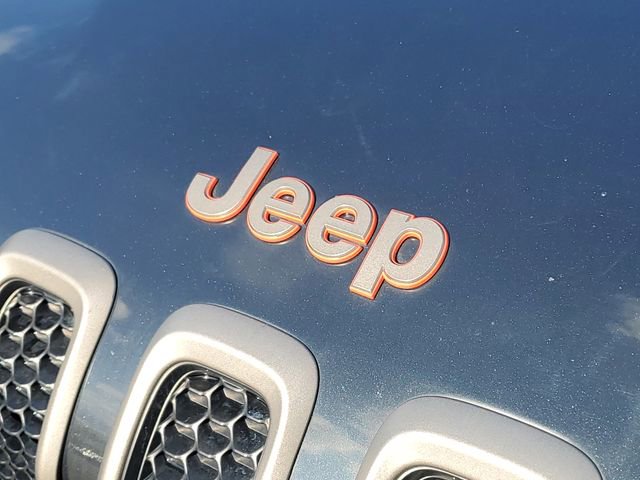 Used 2016 Jeep Cherokee 75th Anniversary AWD/4WD image 29