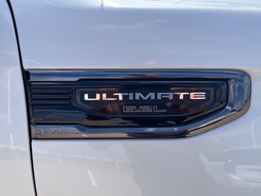 Used 2023 GMC Sierra 1500 Denali Ultimate AWD/4WD image 10