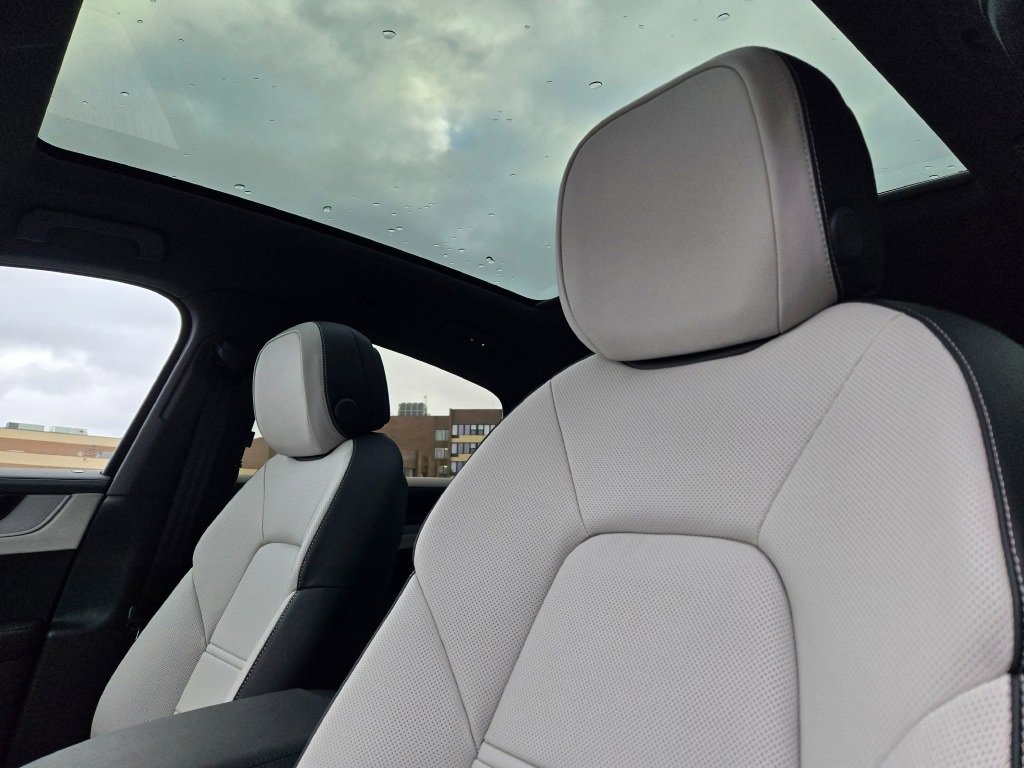 New 2026 Porsche Cayenne Coupe image 21