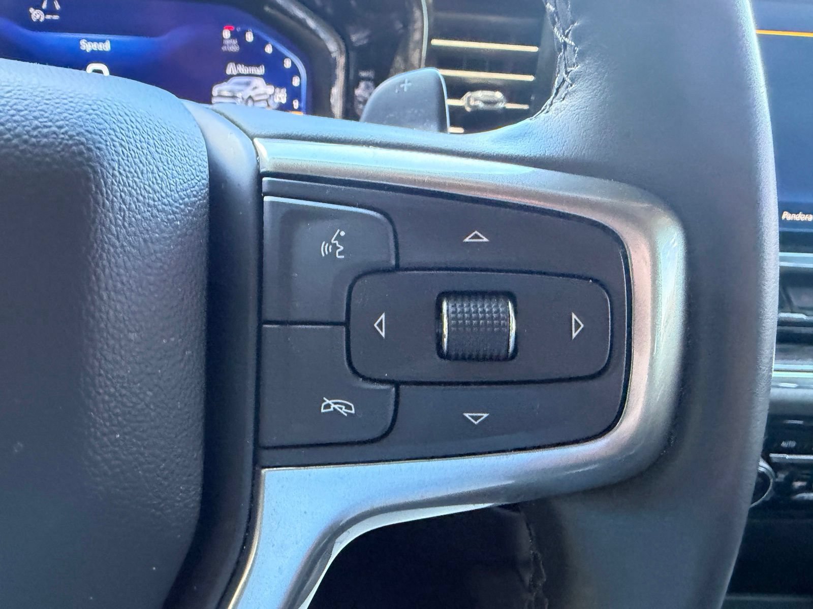 Used 2023 Chevrolet Silverado 1500 LTZ w/ Technology Package AWD/4WD image 22