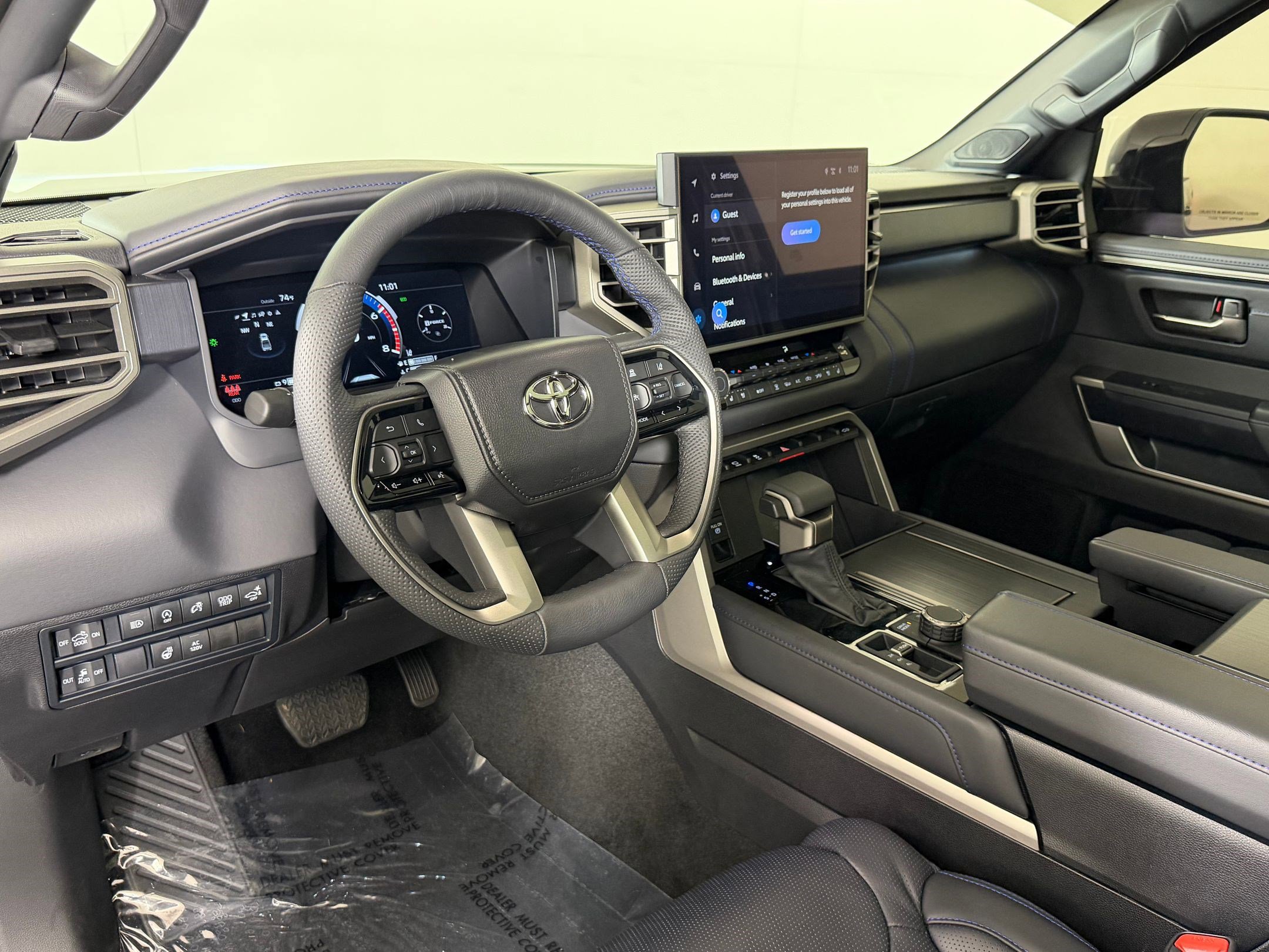 Used 2026 Toyota Tundra Platinum AWD/4WD image 4