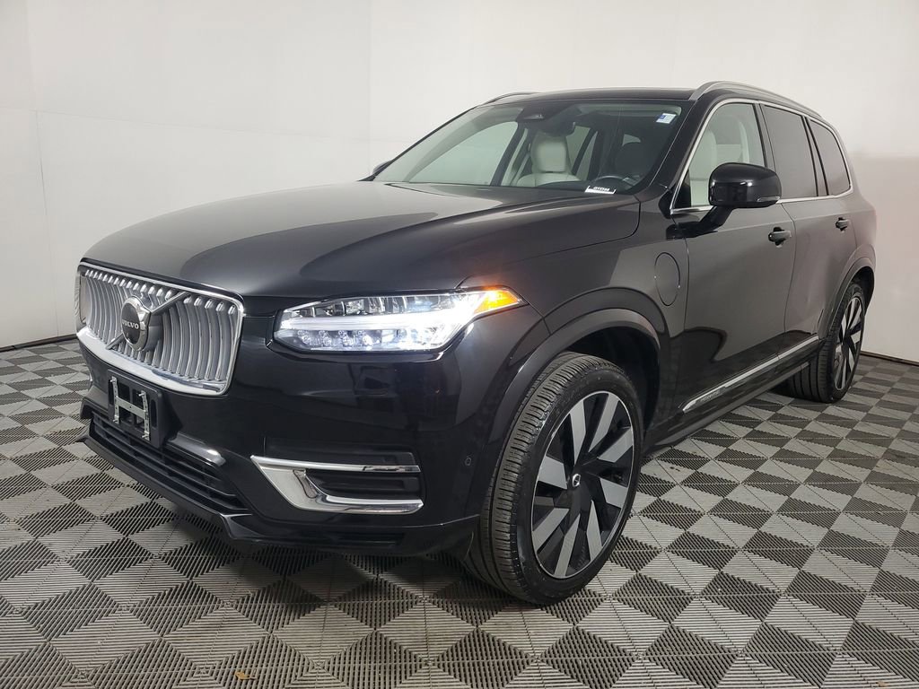 Certified 2024 Volvo XC90 T8 Plus w/ Protection Package image 6