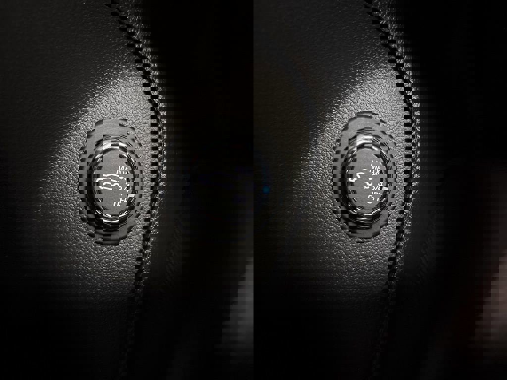 Used 2023 Buick Encore GX Essence w/ Experience Buick Package AWD/4WD image 27