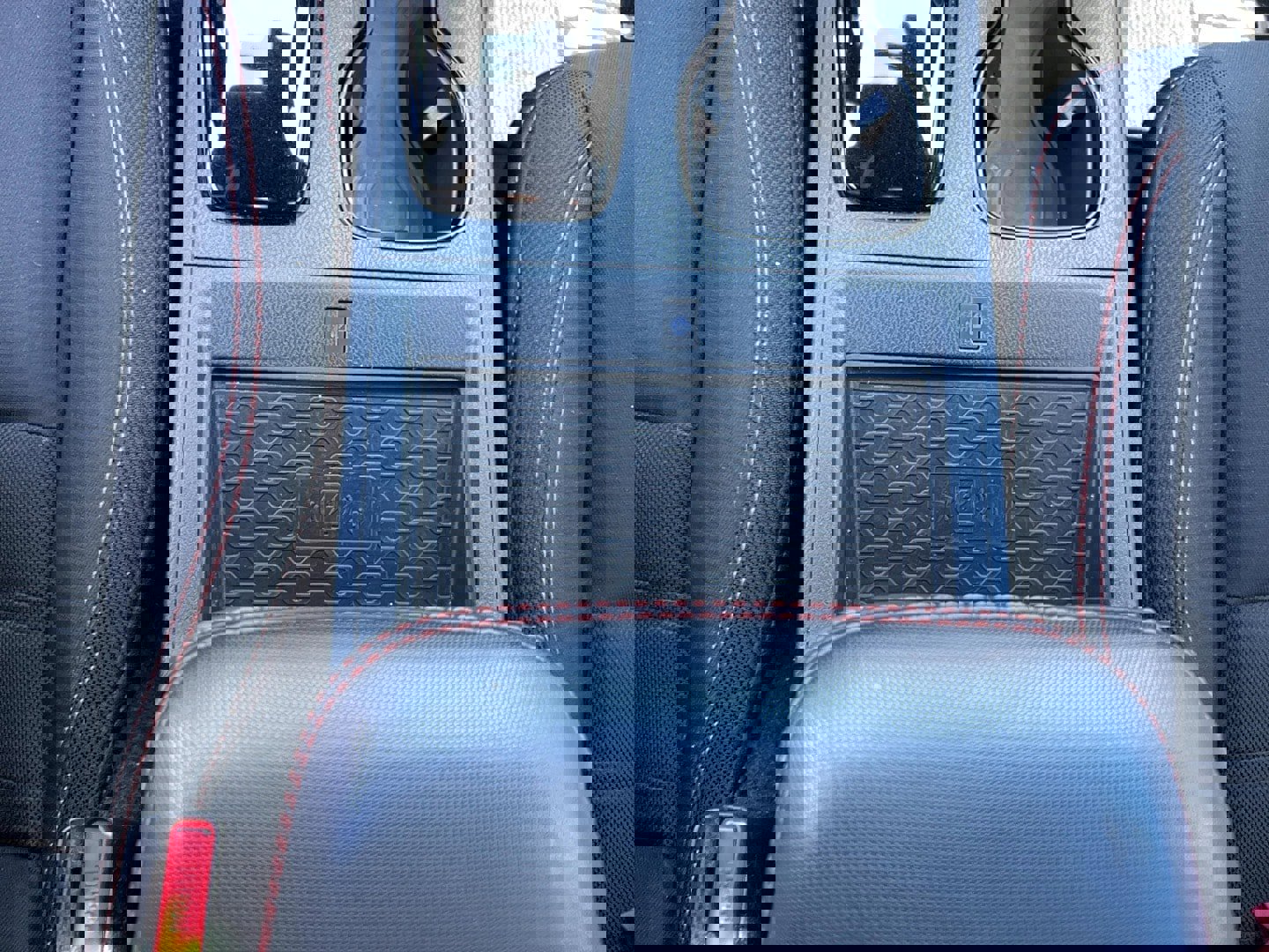 Used 2022 Nissan Frontier PRO-4X image 22