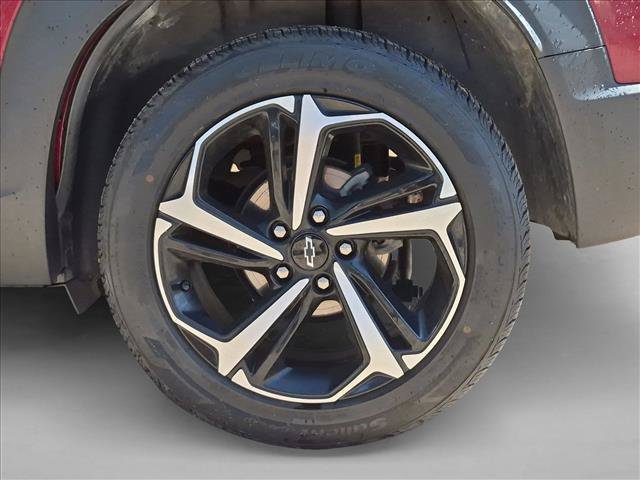 Used 2023 Chevrolet TrailBlazer RS w/ Technology Package AWD/4WD image 9