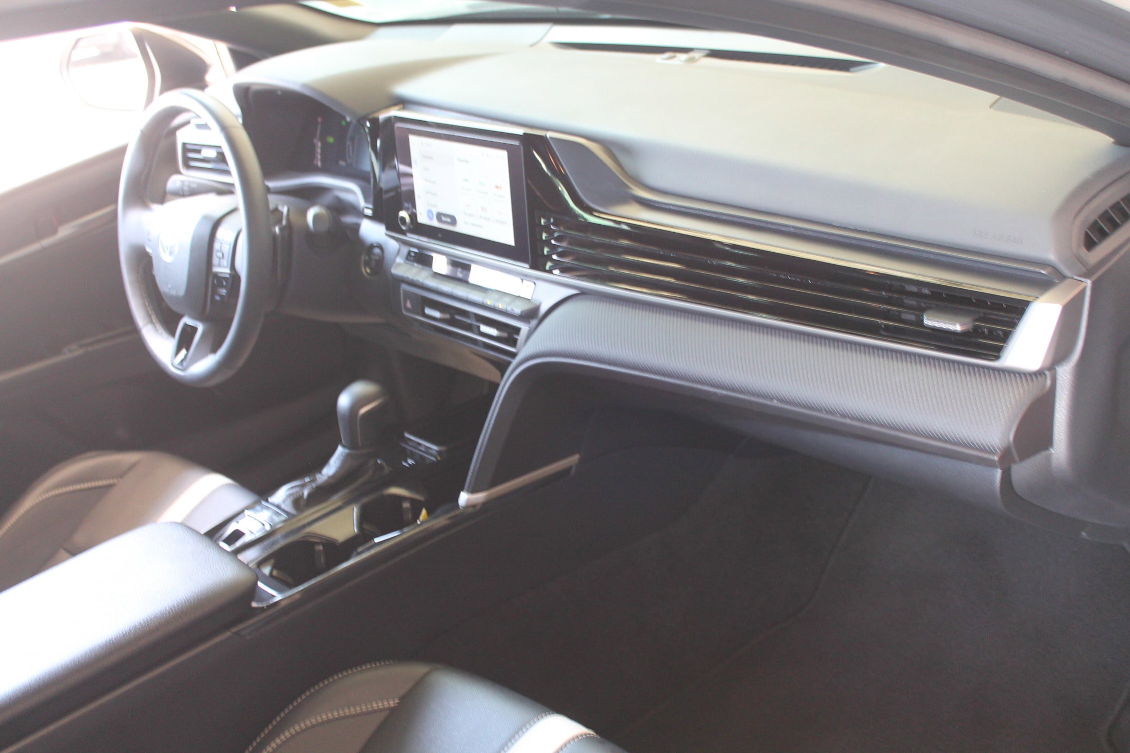 Used 2025 Toyota Camry SE FWD image 20