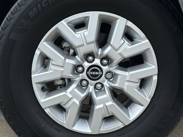 Used 2024 Nissan Frontier SV w/ SV Convenience Package RWD image 10