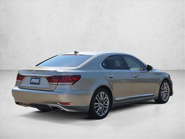 Used 2017 Lexus LS 460 w/ Comfort Package RWD image 3