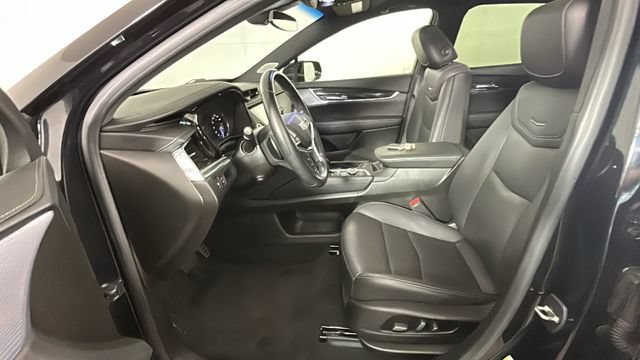 Used 2021 Cadillac XT5 Premium Luxury FWD image 11