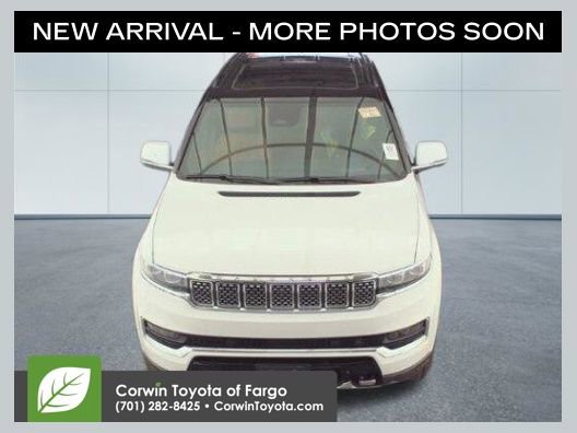 Used 2022 Jeep Grand Wagoneer Series III w/ Rear Seat Video Group 1 image 1