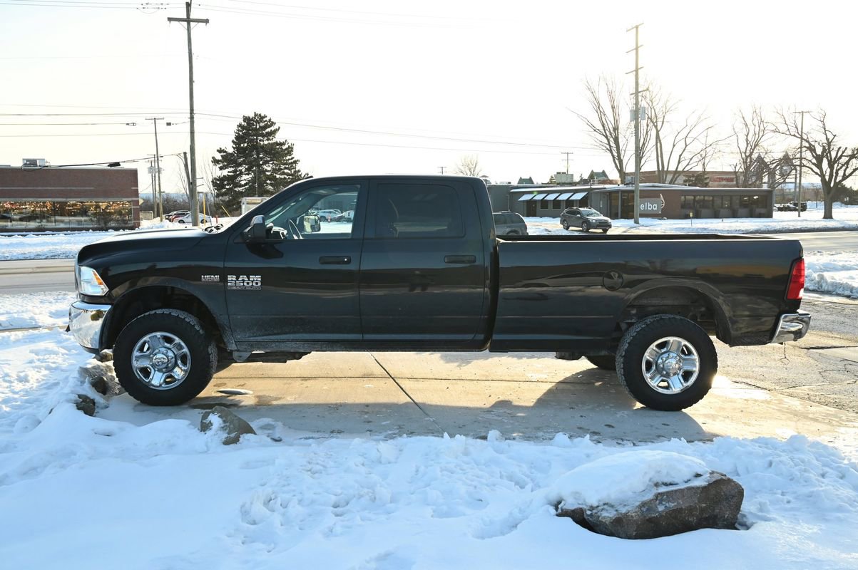 Used 2018 RAM 2500 Tradesman w/ Chrome Appearance Group image 8